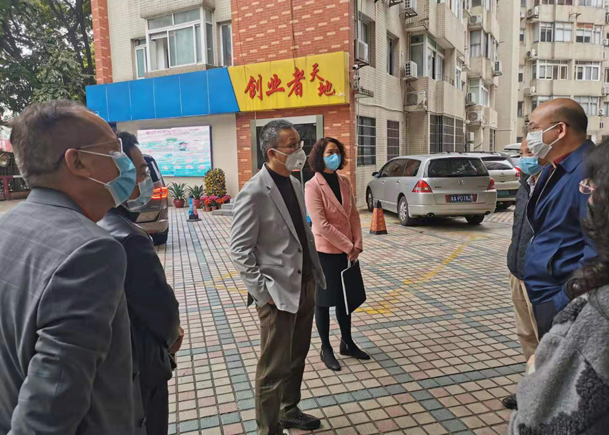 ׯ�к���Ϸ(�й�)�ɷ����޹�˾-����