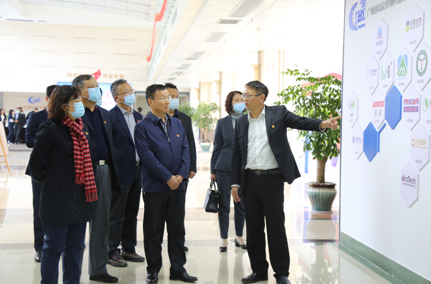 ׯ�к���Ϸ(�й�)�ɷ����޹�˾-����