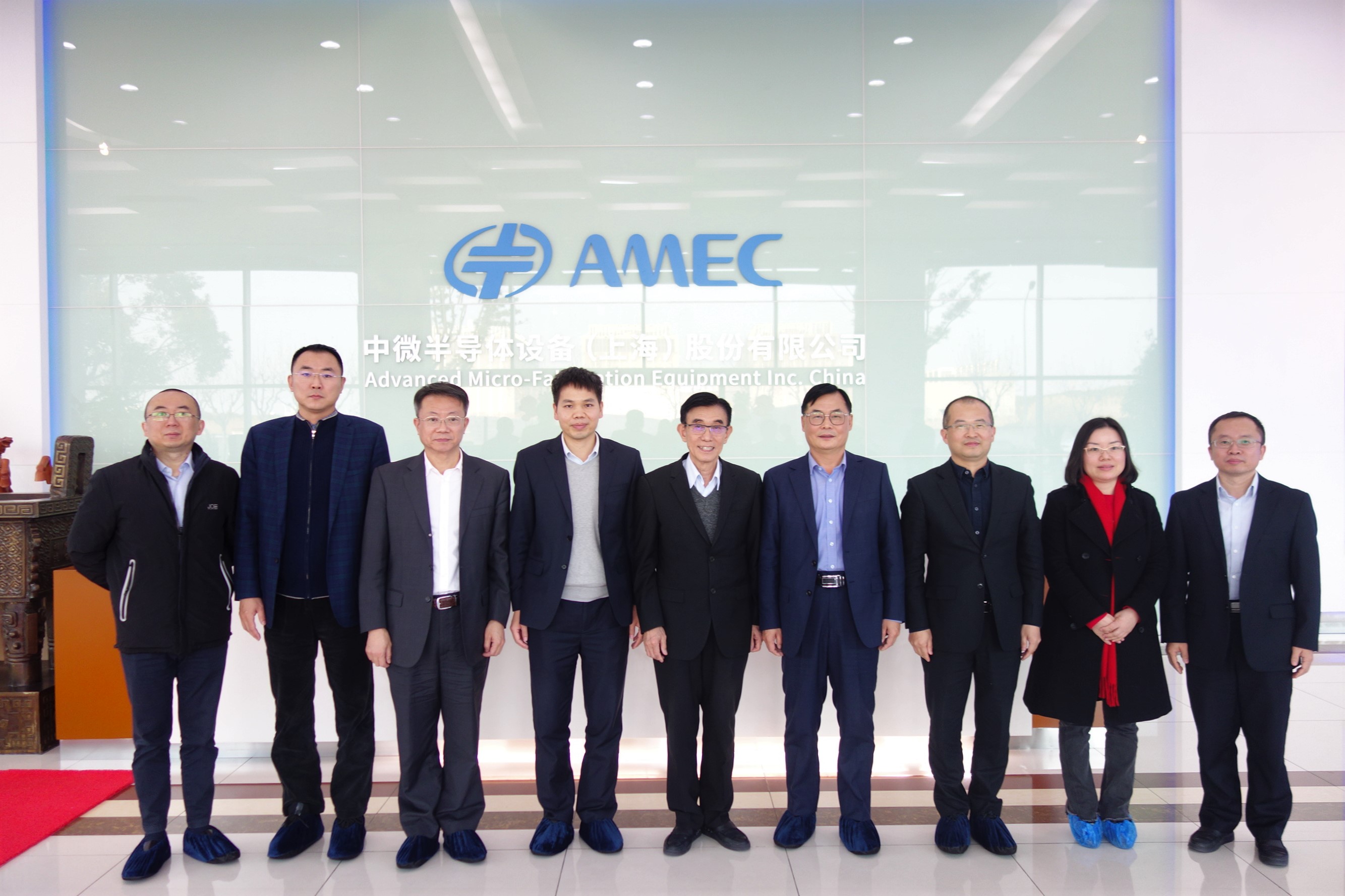 ׯ�к���Ϸ(�й�)�ɷ����޹�˾-����