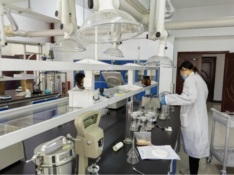 ׯ�к���Ϸ(�й�)�ɷ����޹�˾-����