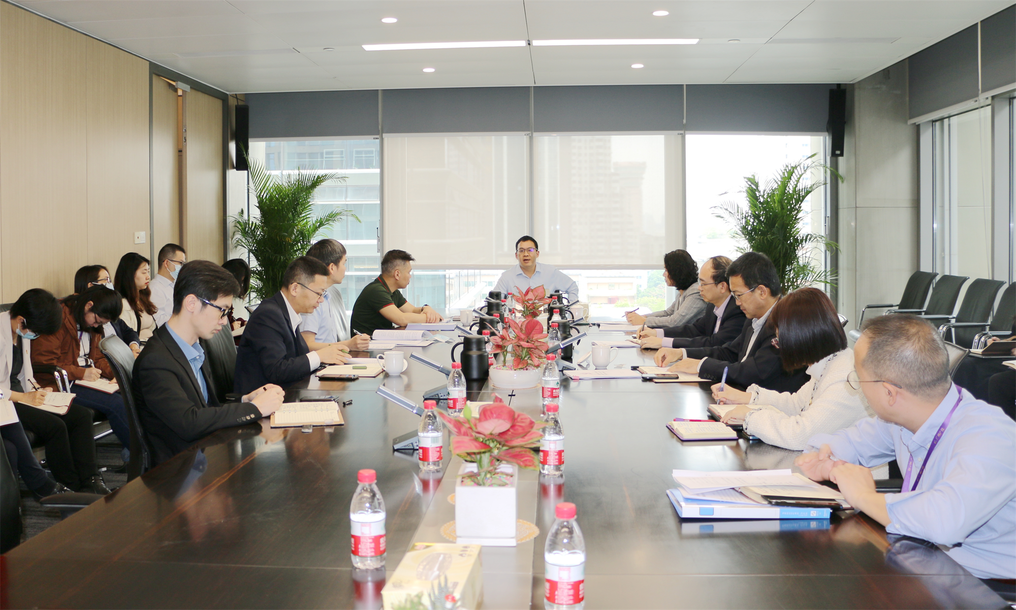 ѧϰ�᳹���Ķ�ʮ���� | ����ׯ�к���Ϸ���� �ٿ���ί��͵�ί������ѧϰ���󼯻� ת��ѧϰȫ�����ᾫ��