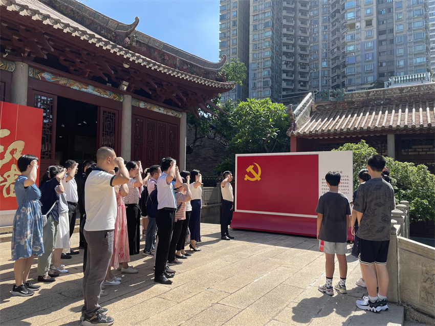 ׯ�к���Ϸ(�й�)�ɷ����޹�˾-����