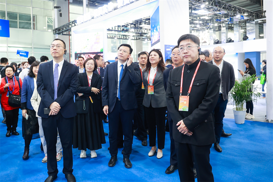 ׯ�к���Ϸ(�й�)�ɷ����޹�˾-����