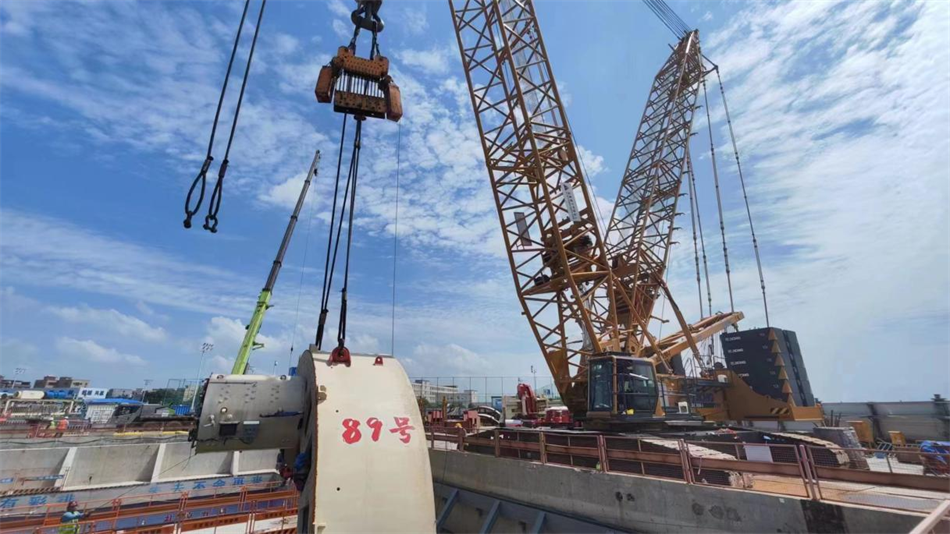 ׯ�к���Ϸ(�й�)�ɷ����޹�˾-����