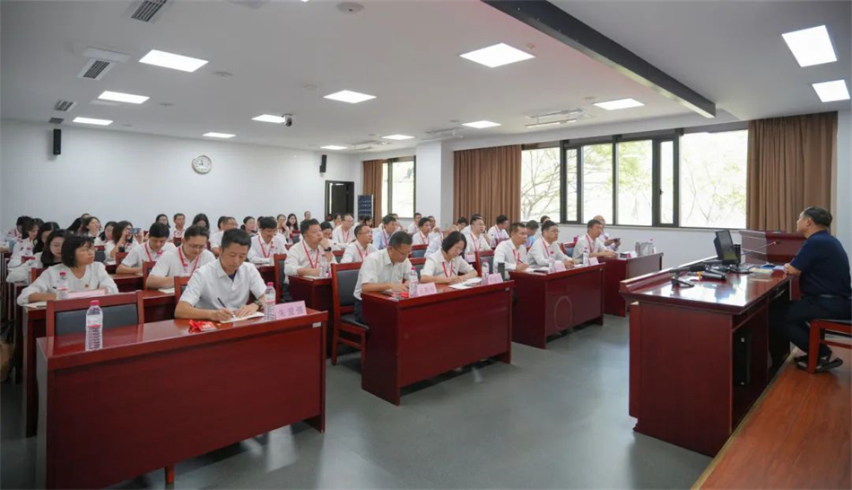 ׯ�к���Ϸ(�й�)�ɷ����޹�˾-����